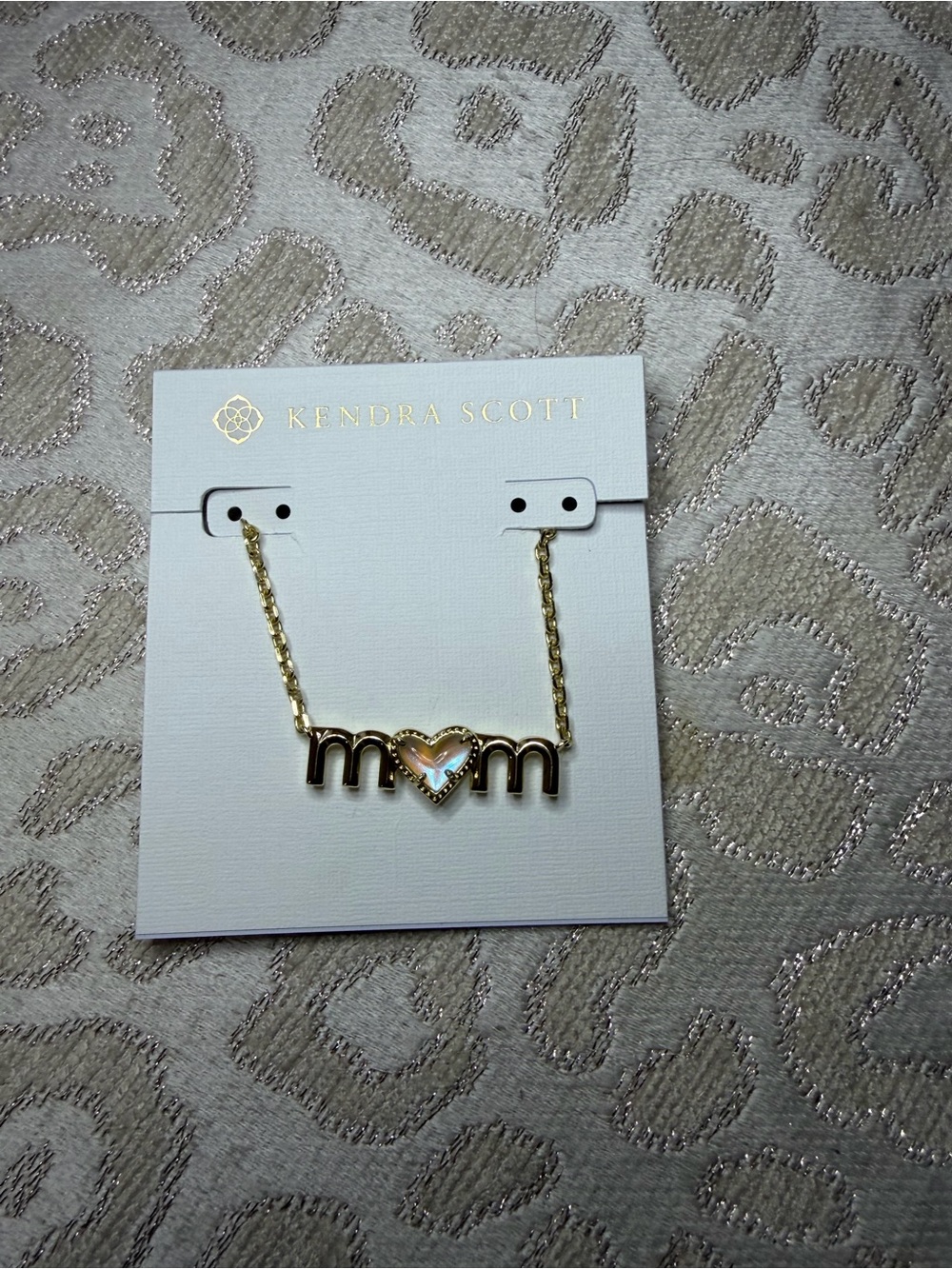 New Kendra Scott Gold 'Mom' Heart Pendant Necklace - Gold & Iridescent